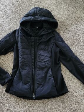 lululemon athletica Another Mile Black Hooded Quilted Puffer Jacket